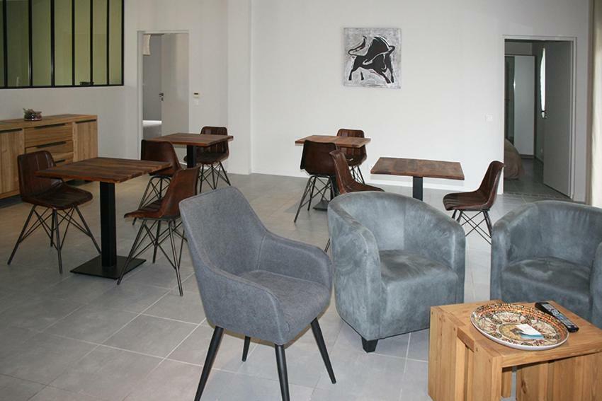 Les Centaurines Bed & Breakfast Saint-Siffret Екстериор снимка