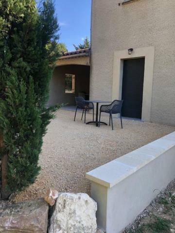 Les Centaurines Bed & Breakfast Saint-Siffret Екстериор снимка